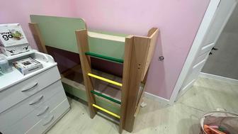 Кровать детская двухъярусн