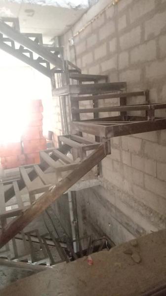 Металлокаркассы лестниц, лестницы