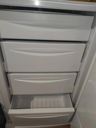 Продам морозильный камера indesit