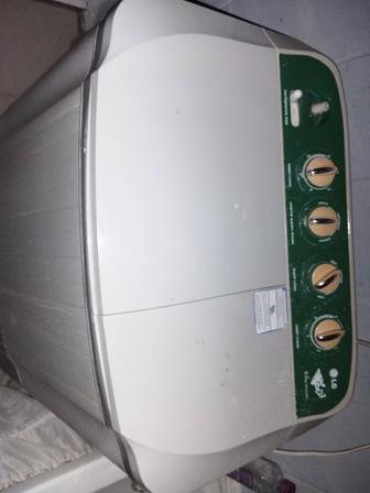 Продам стиральную машину полуавтомат