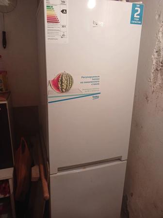 Холодилник Веко сатылады призма күйдіру керек жаксы жағдайда жасап тур