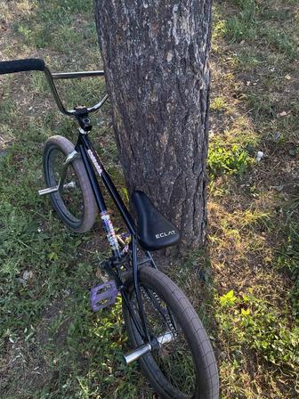 Продам трюковый велосипед BMX