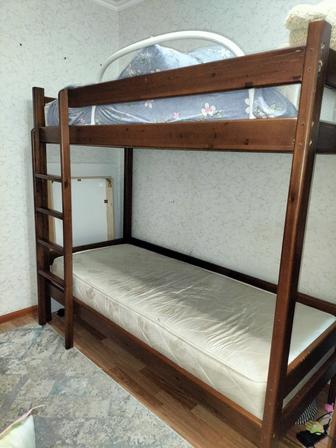 Продам двухъярусную кровать
