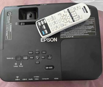 Продам проектор Epson EB-S03