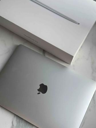 Macbook Air, M1