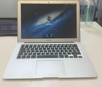 Продам MacBook Air 13 (yearly 2015)