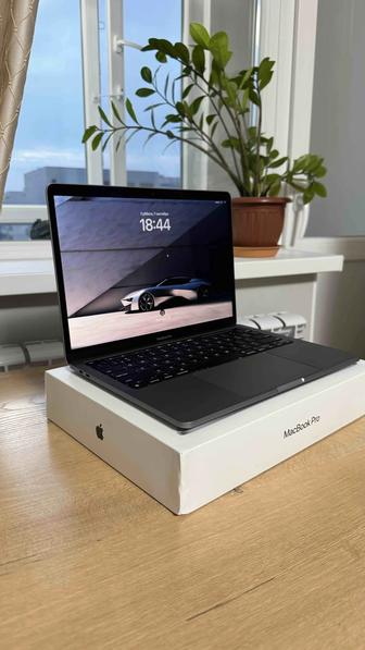 MacBook Pro m2 512gb