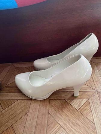 женская летняя обувь босоножка