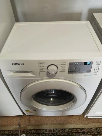 Продам стиральную машину Самсунг на 6 кг