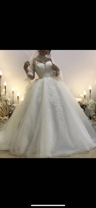 Продам свадебное платье 42 р