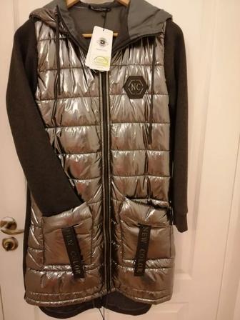 Куртка удлиненная серая с серебряными декоративными вставками