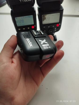 Синхронизатор Godox xt1 for Nikon. Зонты и стойки.