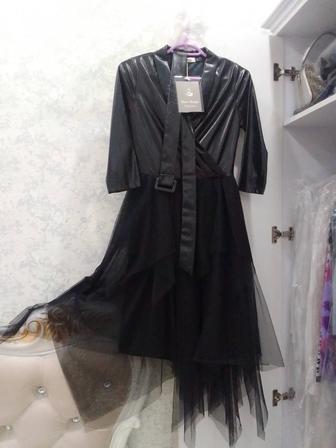 Черные сверху кожаные платье