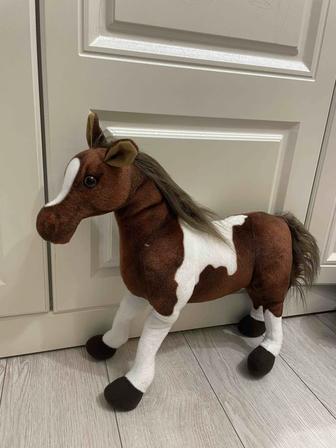 Продам мягкую игрушку Лошадь