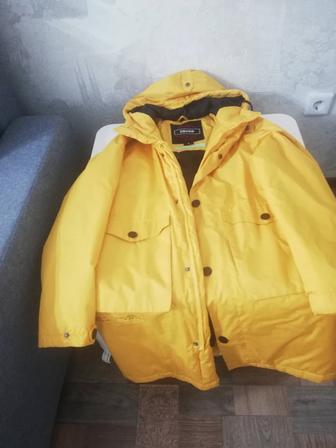 Жёлтая куртка фирмы CROPP