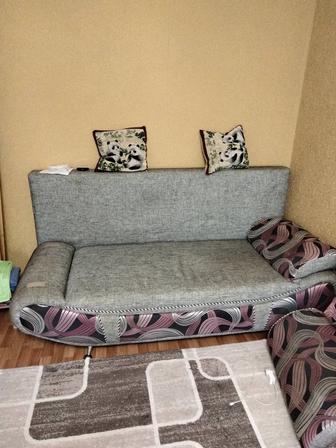 Продается домашняя утварь,цена договорная! диван