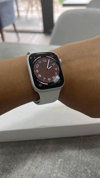 Продам часы Apple Watch 8 series 45mm