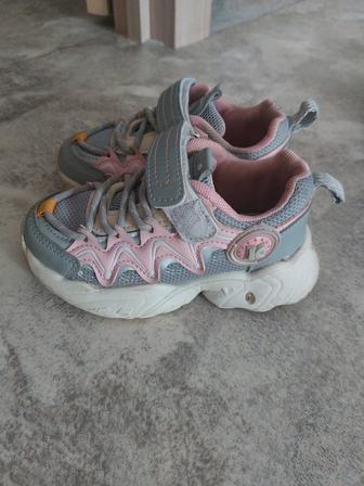 Обувь детская кроссовки