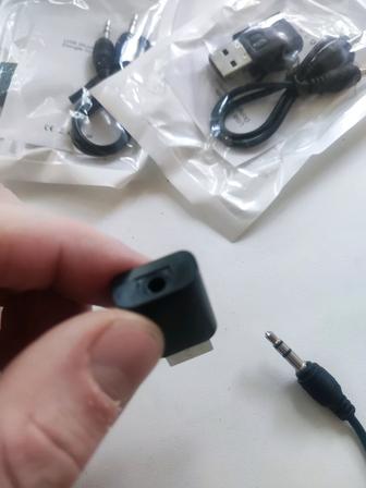Bluetooth adapter Aux
