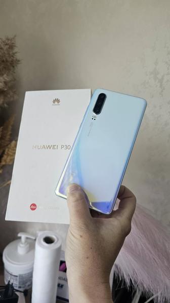 Huawei p30 в отличном состоянии