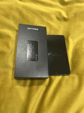 Samsung S23 SM-S911B Черный в идеальном состоянии