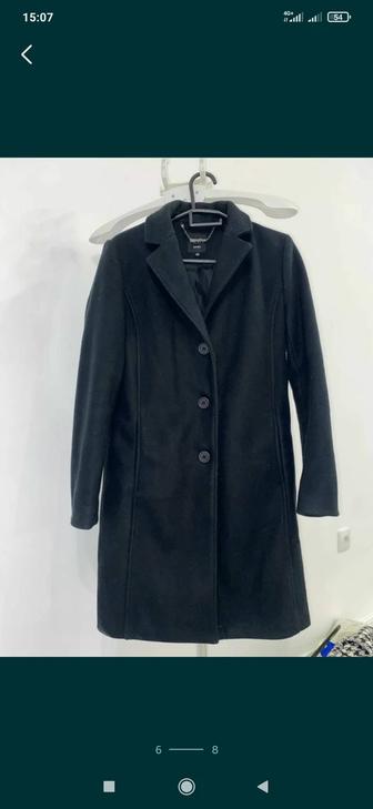 Пальто черное 42-44 размер