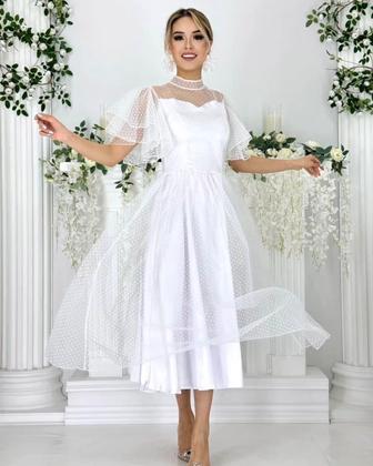 Продам белая новое платье