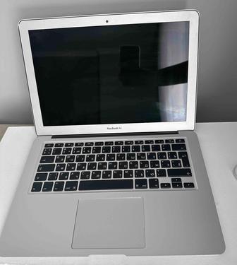 Продаю MacBook Air 13 2014 года,128 гб в сером цвете