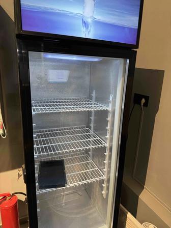 Холодильник-витрина Leadbros LSC-303G черный