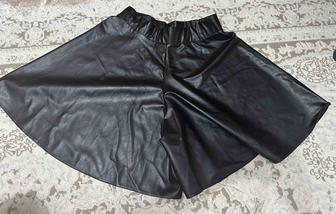 Продается юбка шорты Бермуды широкие кожаные