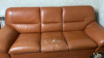Продам комплект диванов (3-х местный, 2-ух местный, кресло)