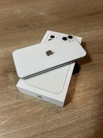 Продам iphone 11 белый, на 64гб