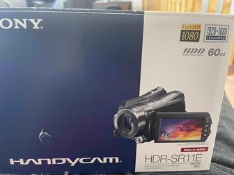 Продам видеокамеру Sony HDR-SR11E