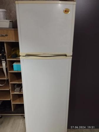 Продам холодильник Б/У