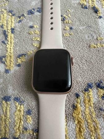 Продам Apple Watch 5 серии