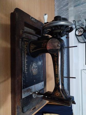 Продам швейную машинку 1890года