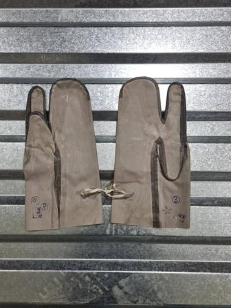 Перчатки, рукавицы (краги трехпалые) резиновые от ОЗК и Л-1