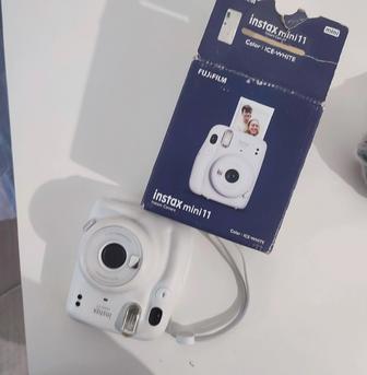 Продам fujifilm instax 11 mini