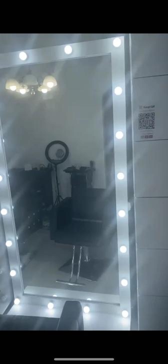зеркало с подсветкой