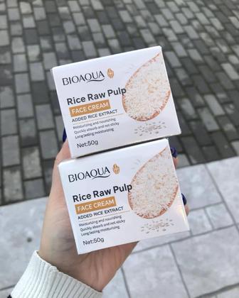 Осветляющий крем для лица с экстрактом риса BioAqua Rice Raw Pulp Cream