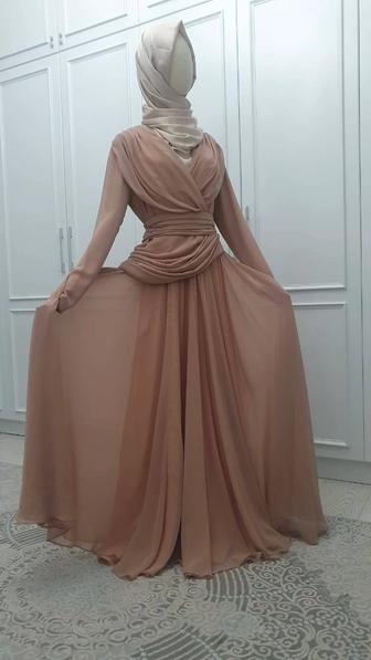 Платье от английского бренда Inayah