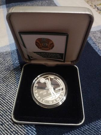Серебряная монета Тяжёлая атлетика Олимпийские игры 2012.