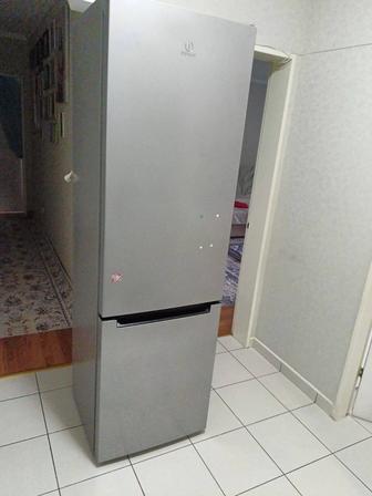 Продажа холодильника срочно