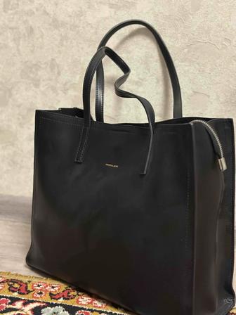 Стильная черная сумка-шопер