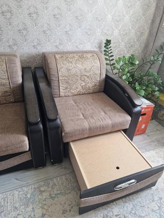 Продаются 2 кресла-кровати