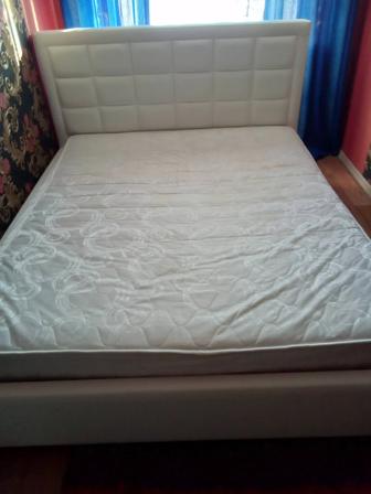 Продам 2 х спальный кровать