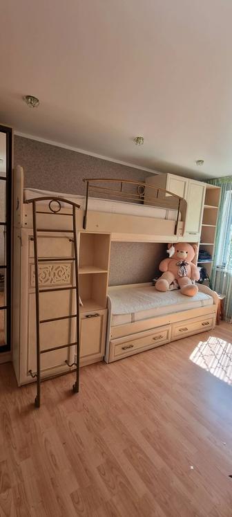 Продам детский спальный гарнитур Александрия, фабрика Любимый дом, Россия