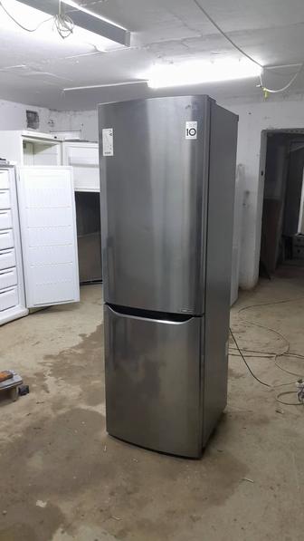 Холодильник Ноуфрост LG 195 см 60см ширина в хорошем техническом состоянии