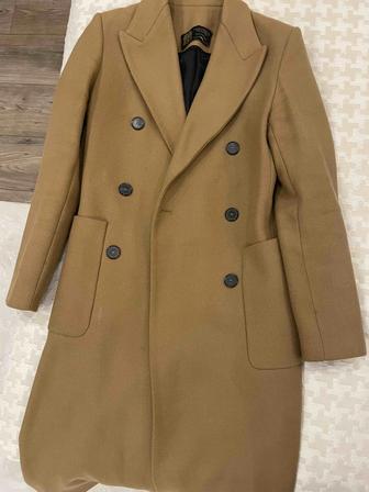Продается пальто Zara