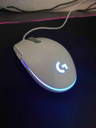 Logitech G102 Lightsync
белый